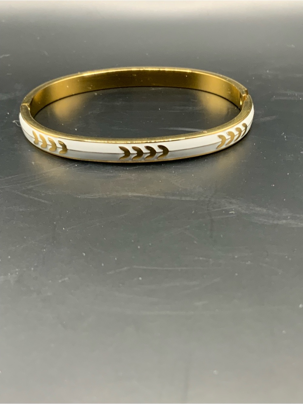 Gold and White Leaf-Accent Bangle Bracelet